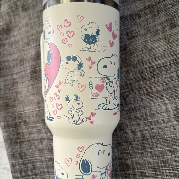 Stanley Snoopy Travel Mug - Picture 3 of 4